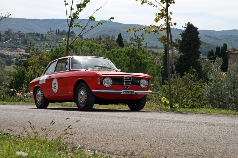Alfa Romeo Giulia Sprint Gt Technical Details History