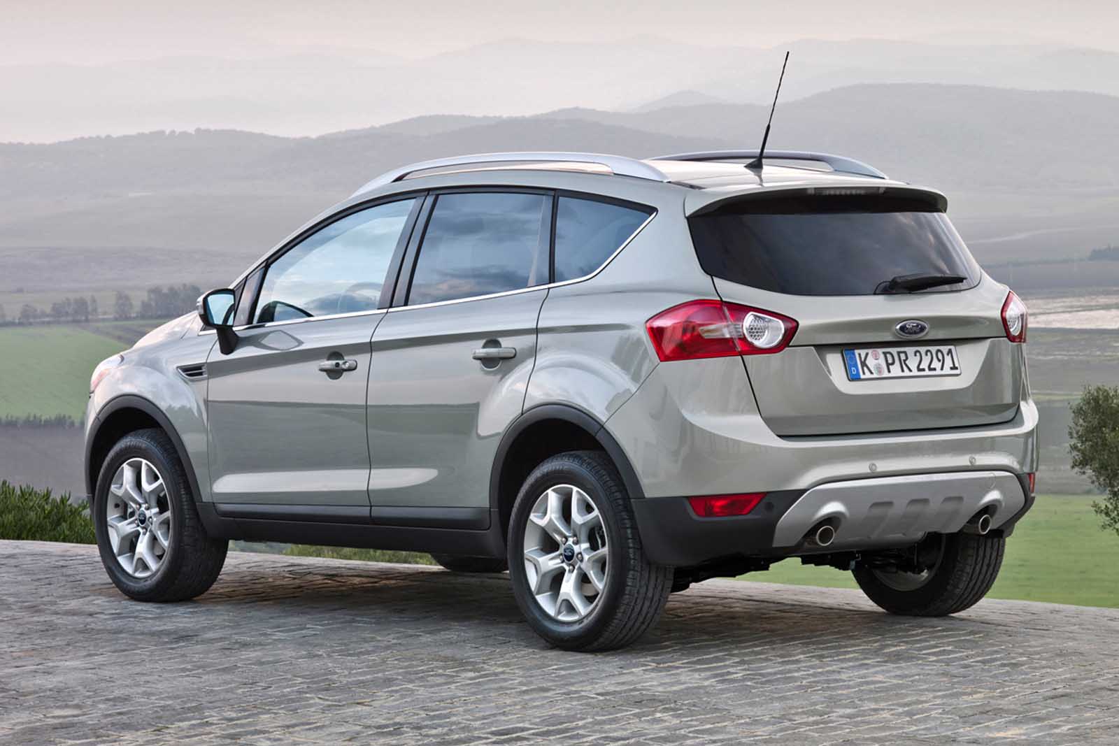 Ford Kuga 2.5 T technical details, history, photos on