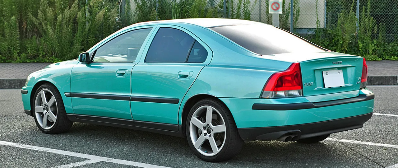 volvo-s60-r-08.jpg