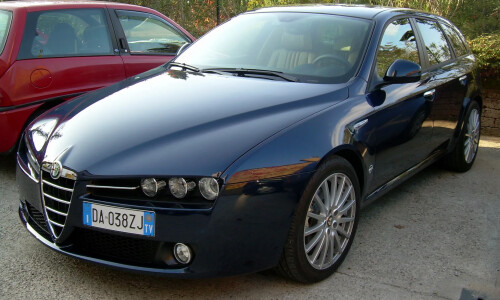 Alfa-Romeo 159 #1
