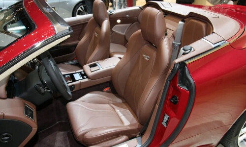 Aston-Martin DBS Volante #9