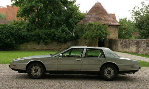 Aston-Martin Lagonda #11