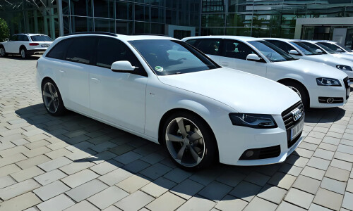 Audi A4 Avant Edition Plus #2