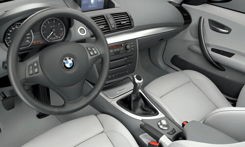 BMW 120i #9
