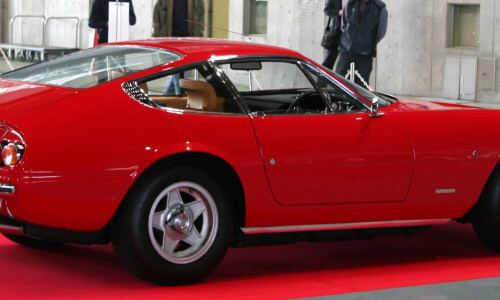 Ferrari Daytona #9