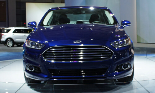 Ford Fusion #9