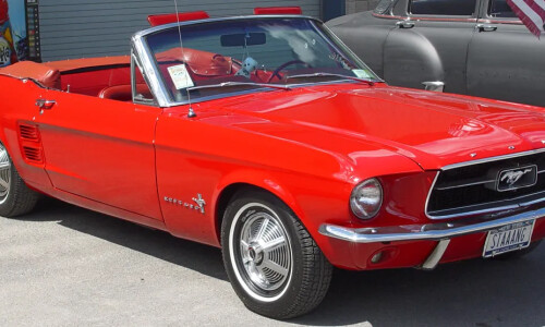 Ford Mustang Cabrio #7