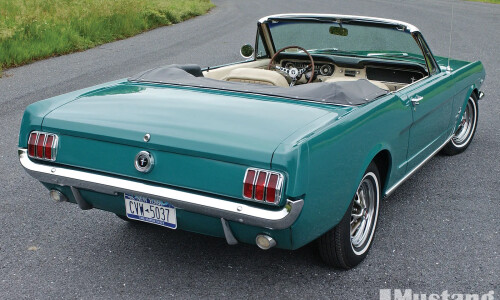 Ford Mustang Cabrio #8