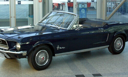 Ford Mustang Cabrio #9