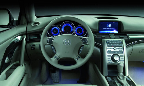 Honda Legend #7