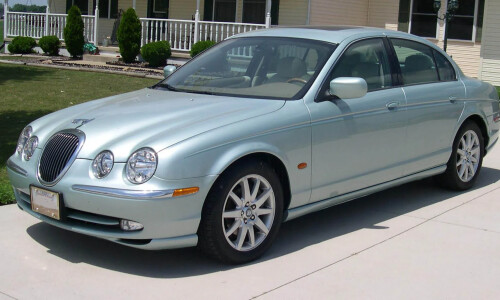 Jaguar S-Type #1