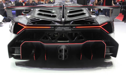 Lamborghini Veneno #11