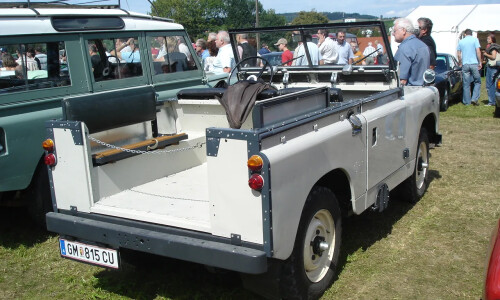 Land-Rover Series #10