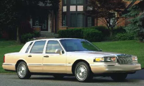 Lincoln Town Car #8