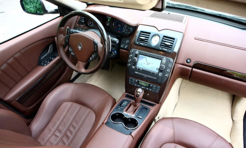 Maserati Quattroporte S #9
