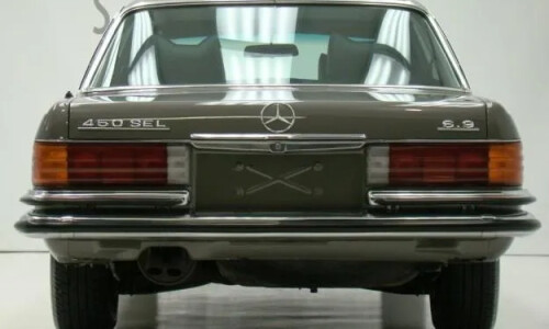 Mercedes-Benz 450 SEL 6.9 #4