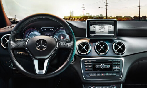Mercedes-Benz CLA #13