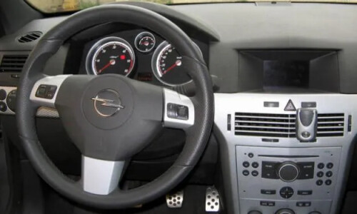 Opel Astra 1.9 CDTI #2
