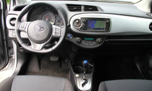 Toyota Yaris Hybrid #14