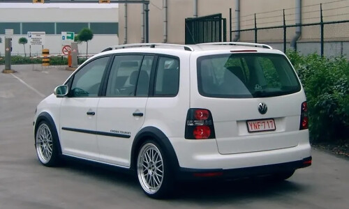 VW CrossTouran #10