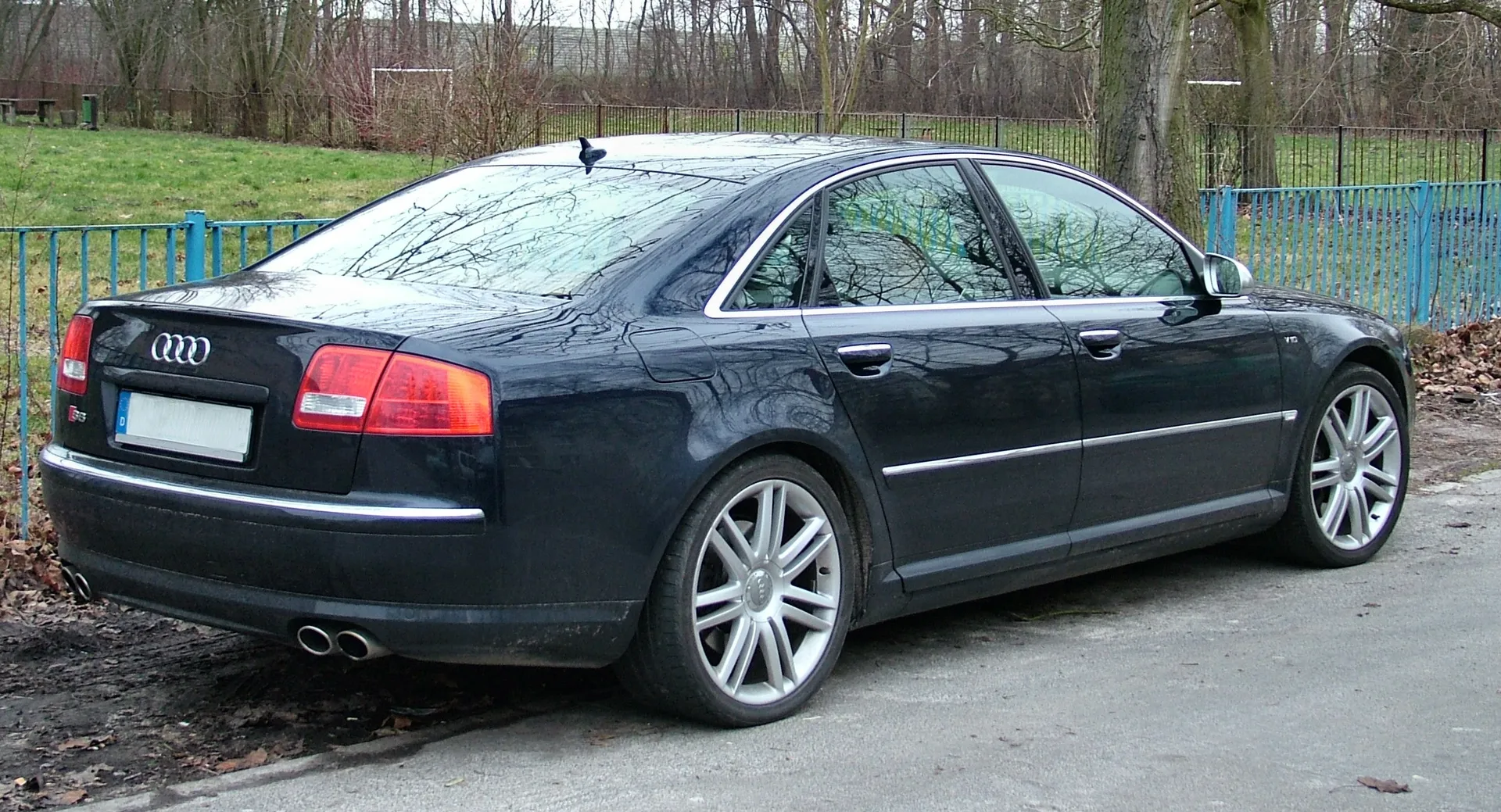 audi-s8-image-4