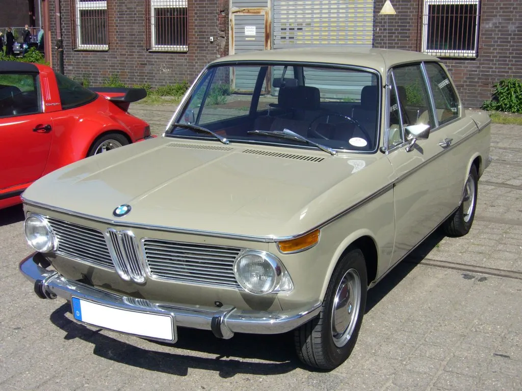 Bmw 1600 автомобиль