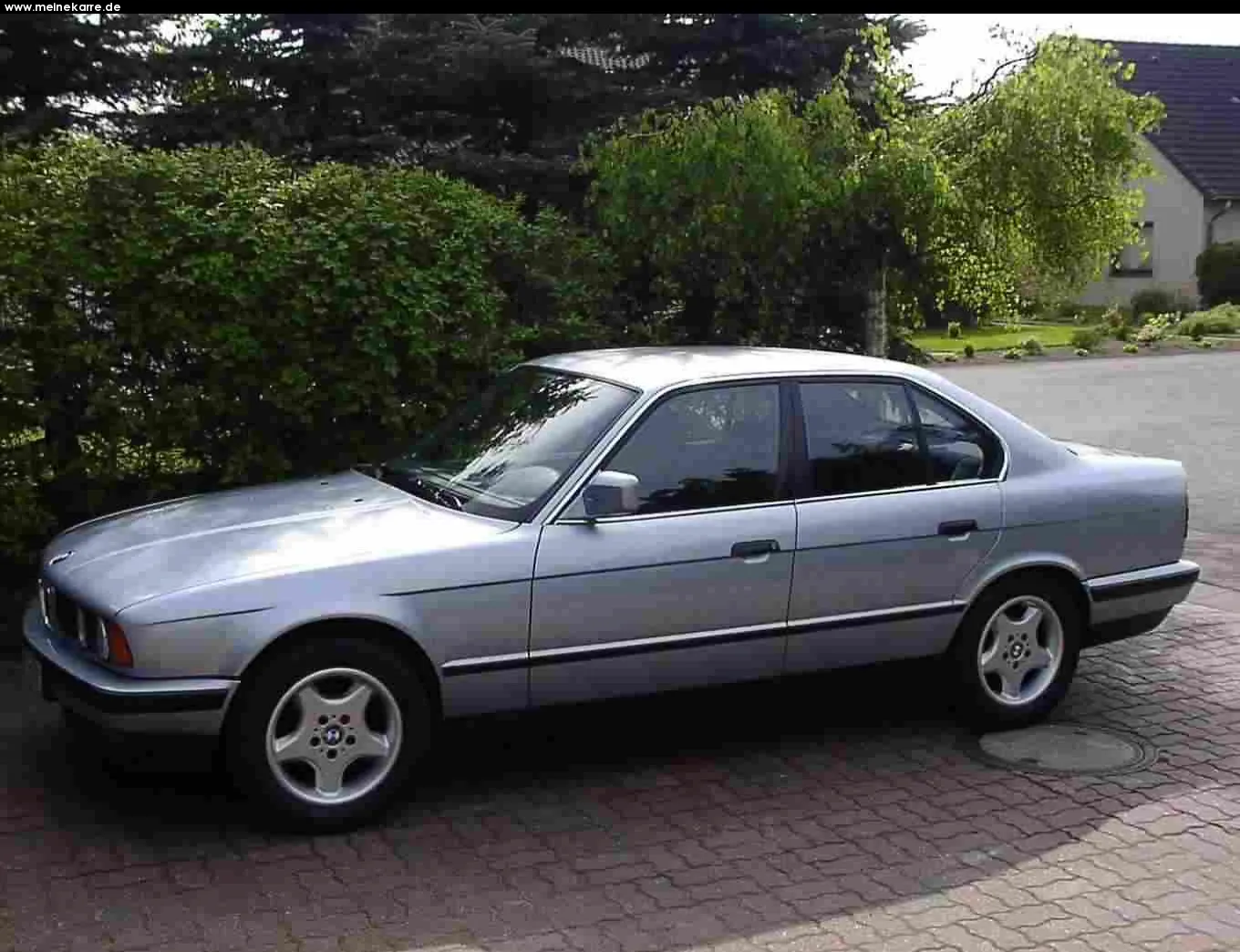 BMW 520 image #4