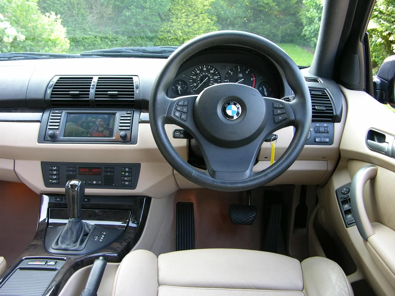 BMW X5 3.0d technical details, history, photos on Better Parts LTD