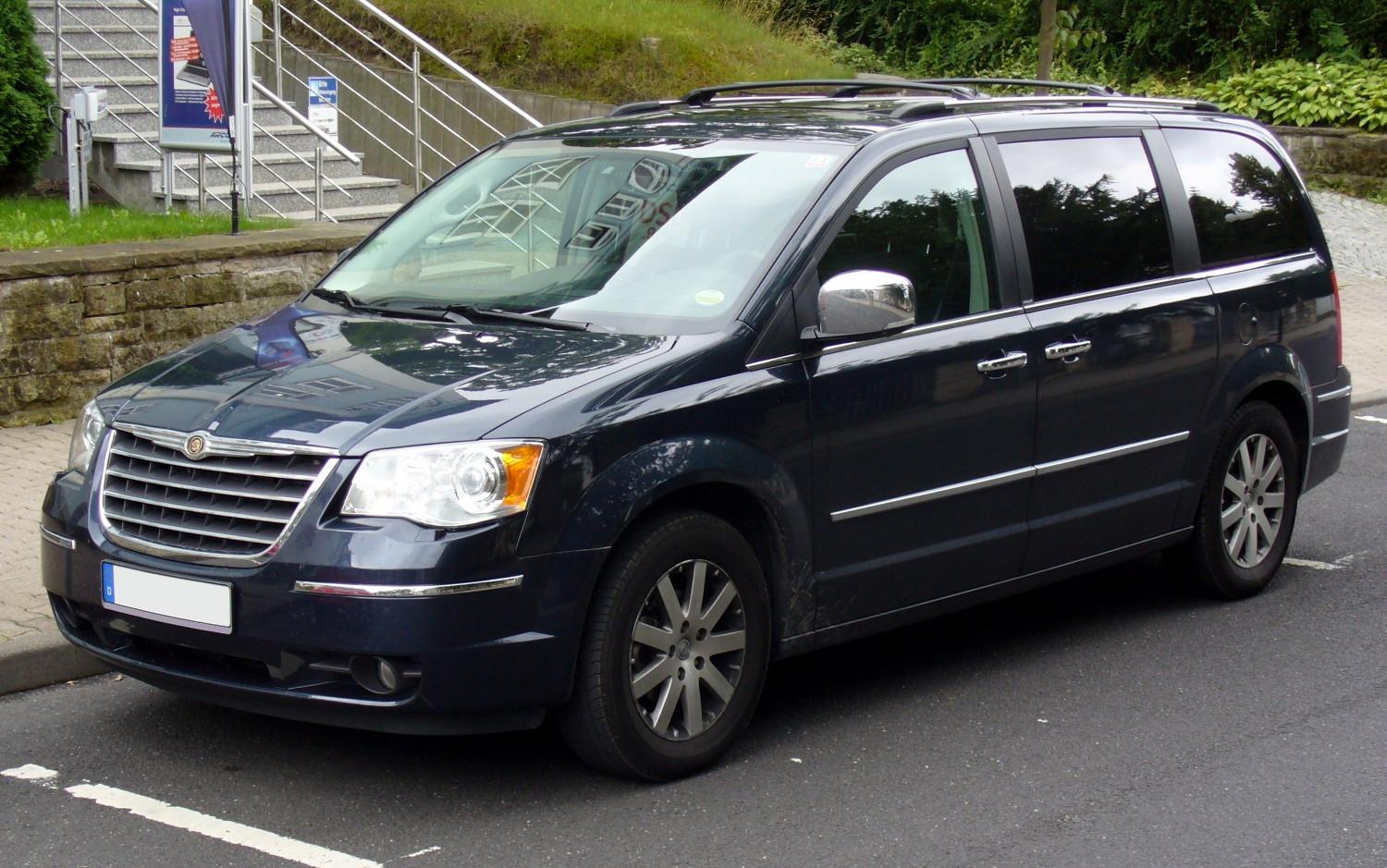 Chrysler Grand Voyager image 4