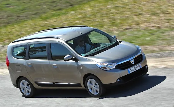 Renault Dacia Lodgy 2012