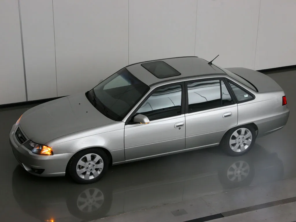 Стекло заднее daewoo nexia