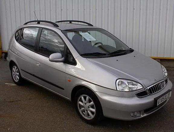 Машина daewoo rezzo