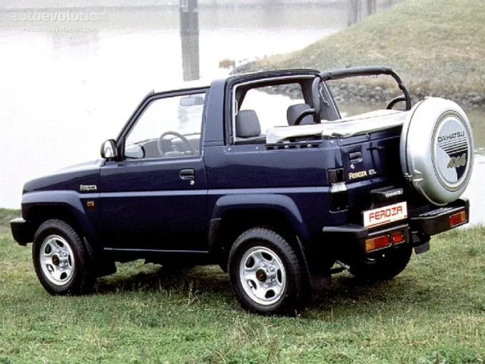 DAIHATSU Feroza image 2