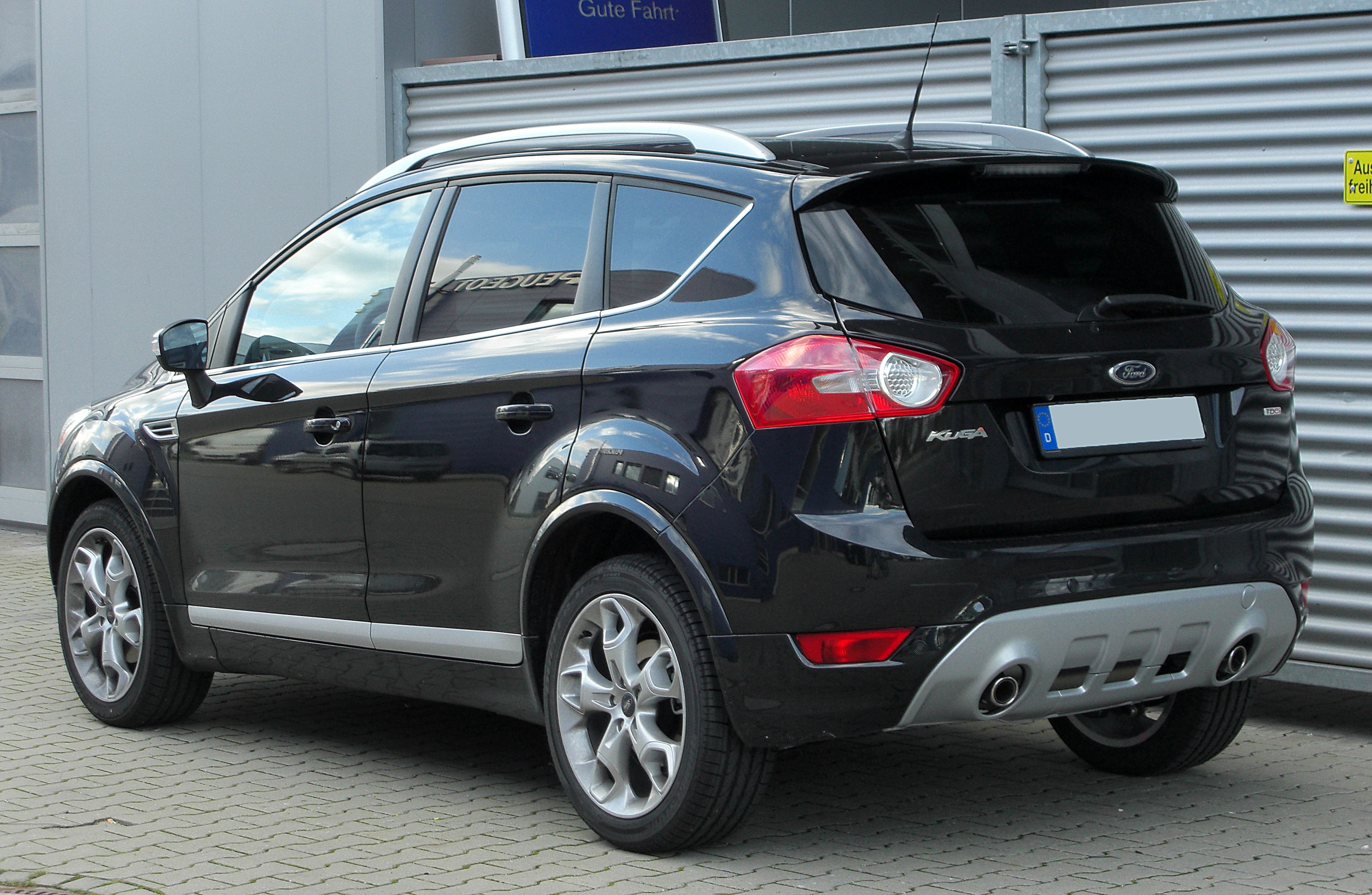 Ford Kuga 2.0 TDCi technical details, history, photos on