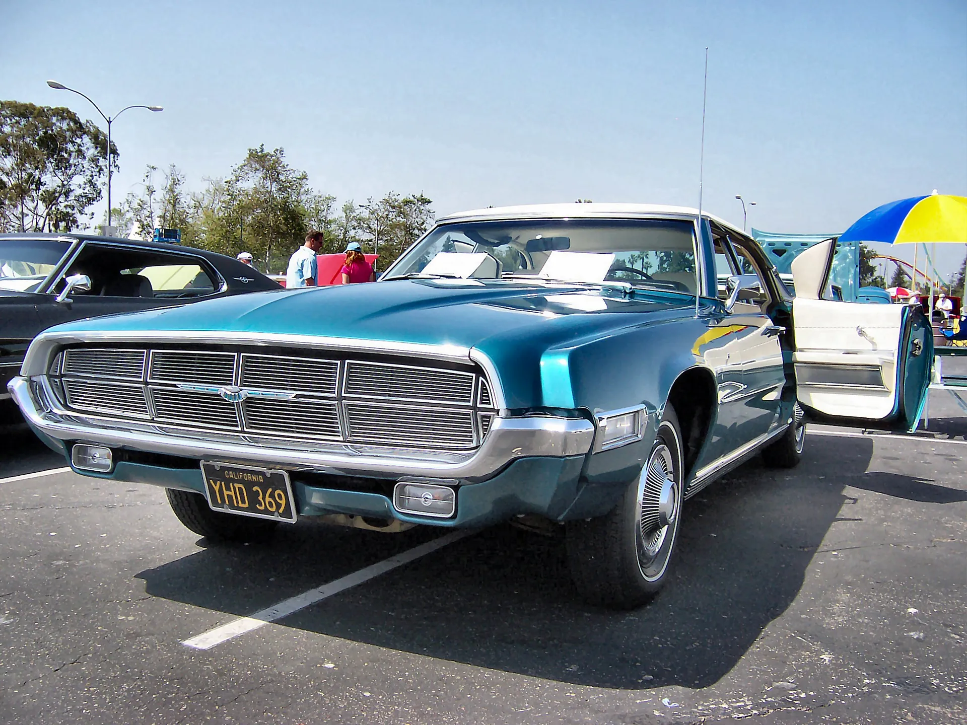 Ford thunderbird 6