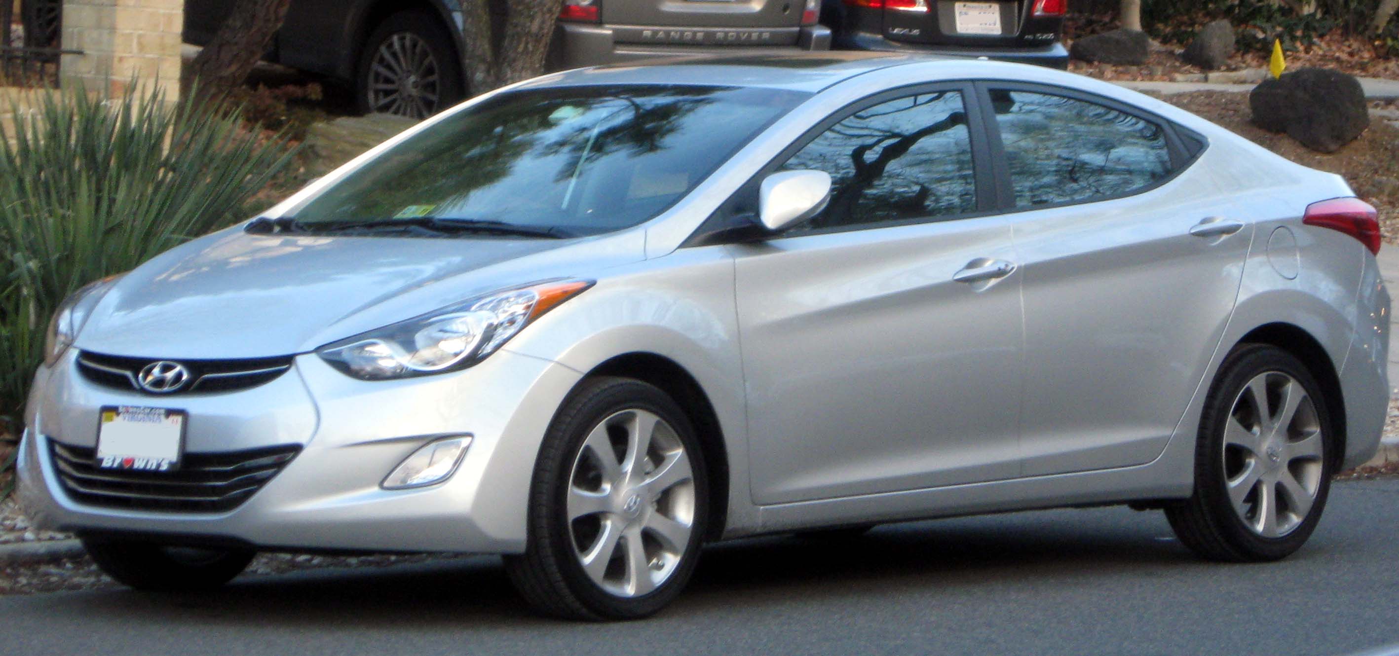 Hyundai elantra фото