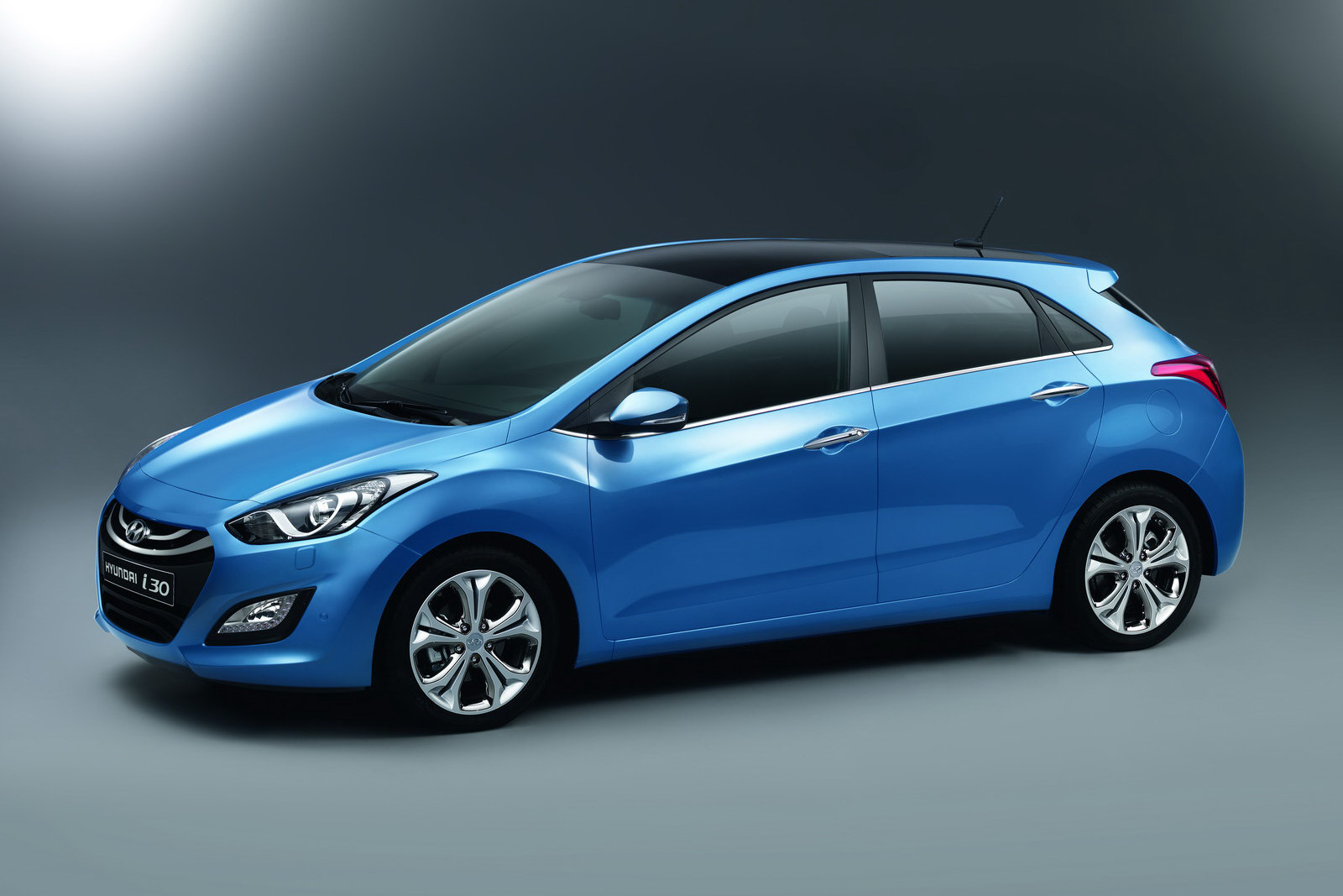Hyundai i30 blue image 5