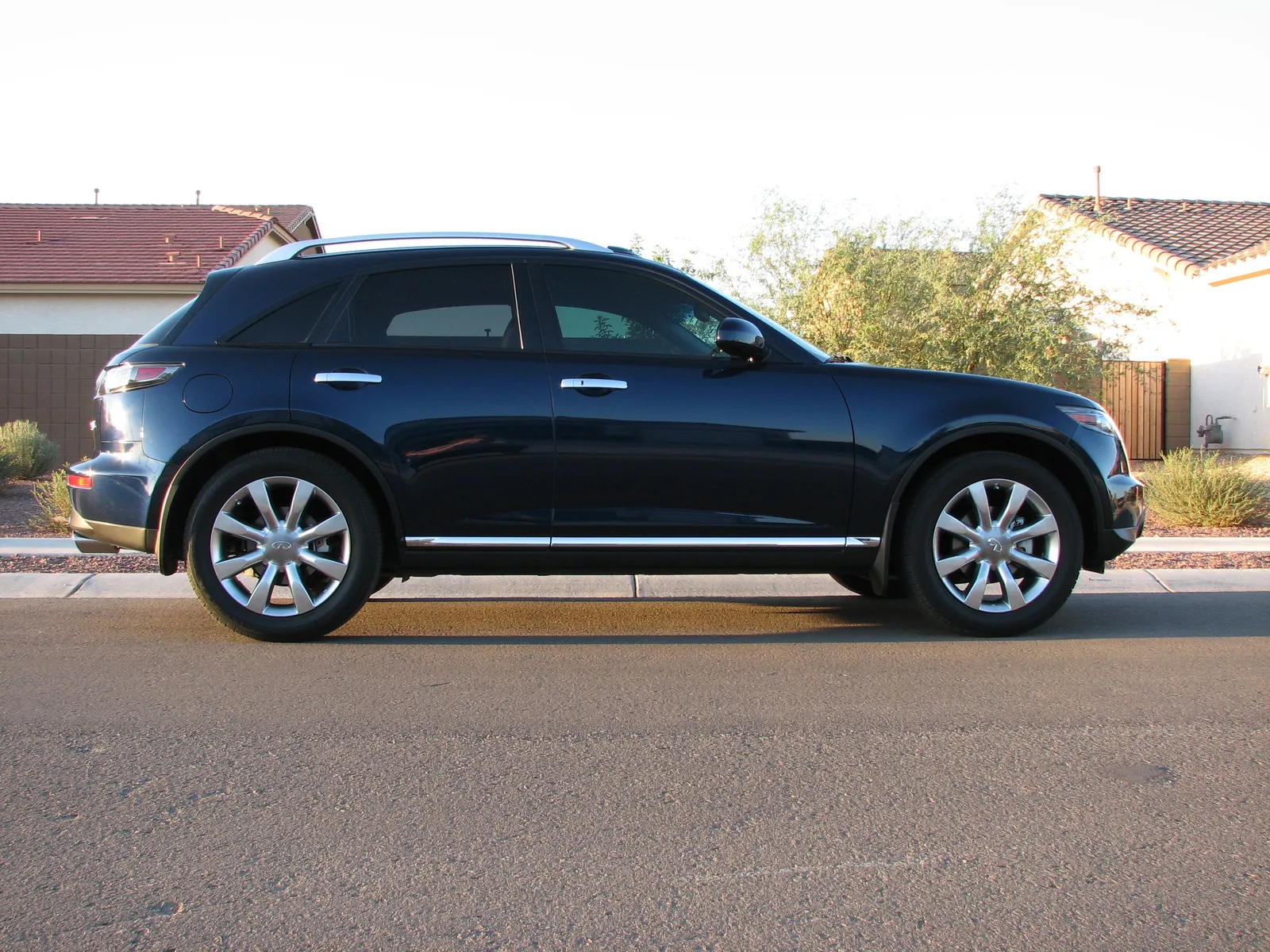 Infiniti fx35 игрушка