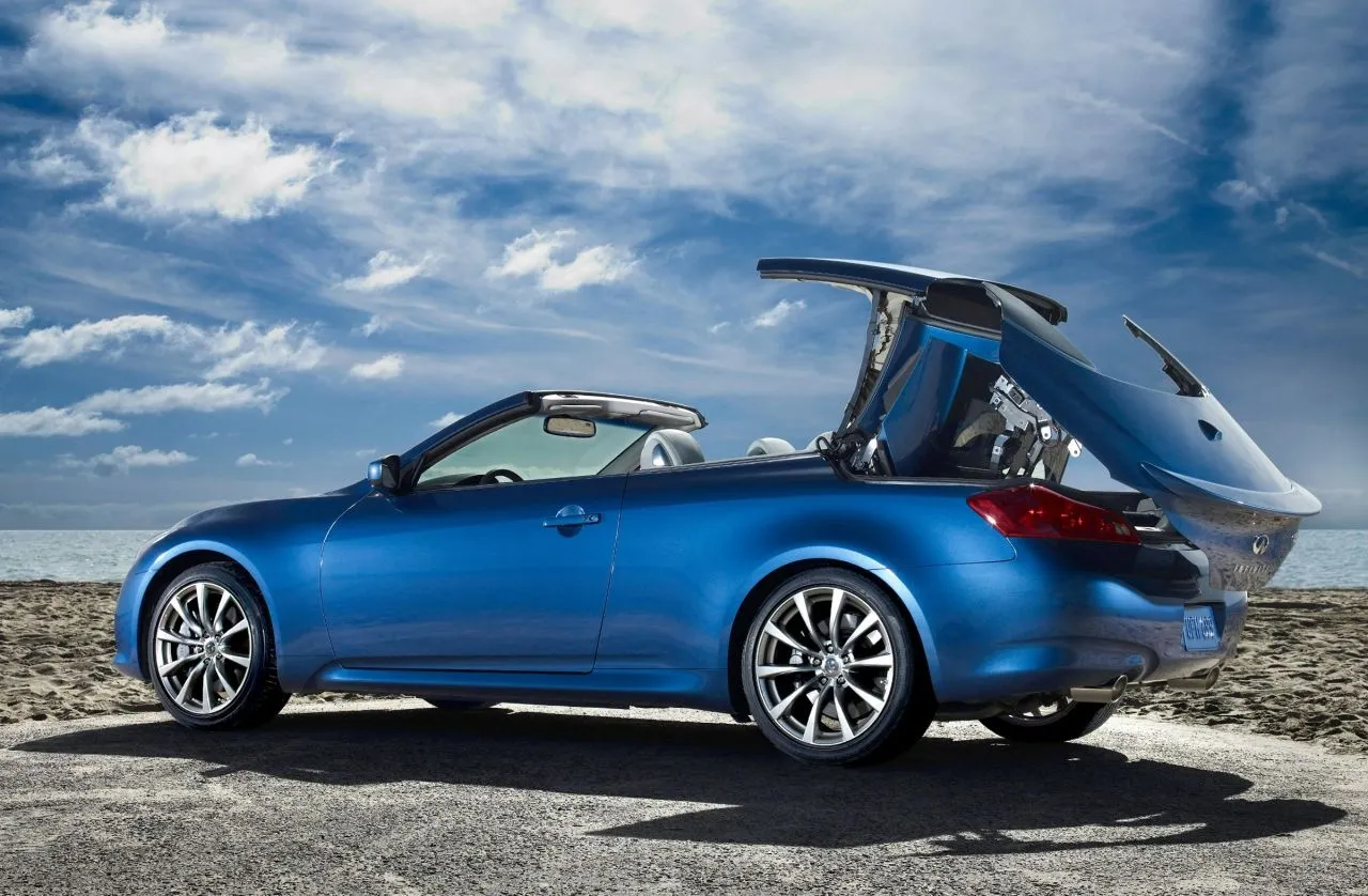 Infiniti g37 cabrio