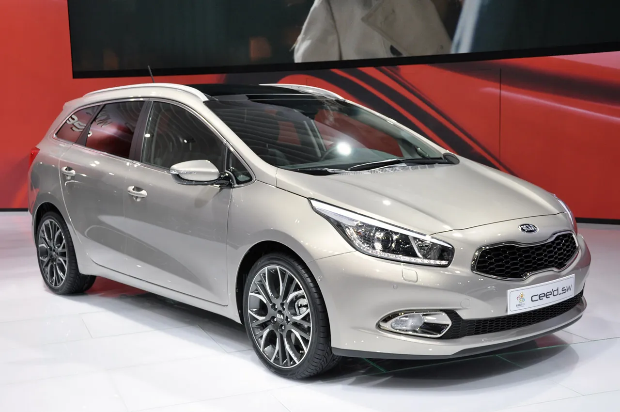 Kia ceed серый