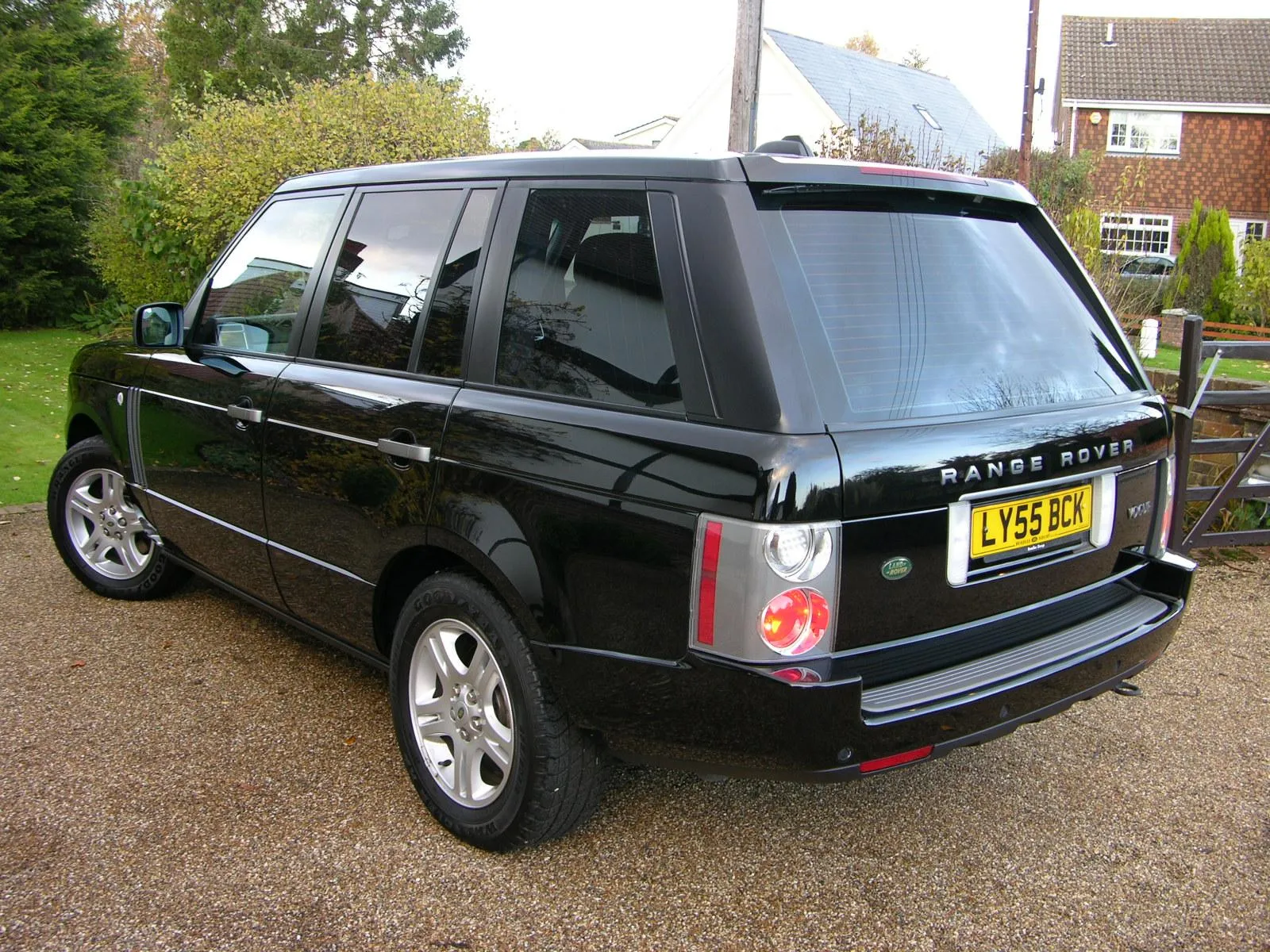 Land-Rover Range Rover Td6 technical details, history, photos on Better ...