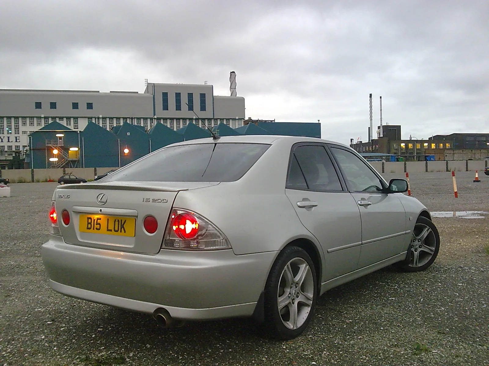 Lexus IS 200 image #14