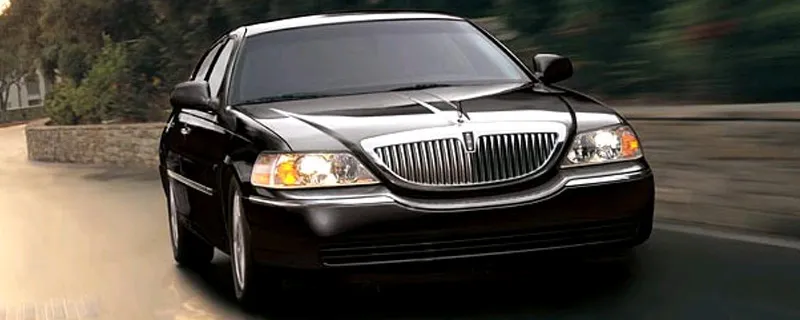 Lincoln town car 3