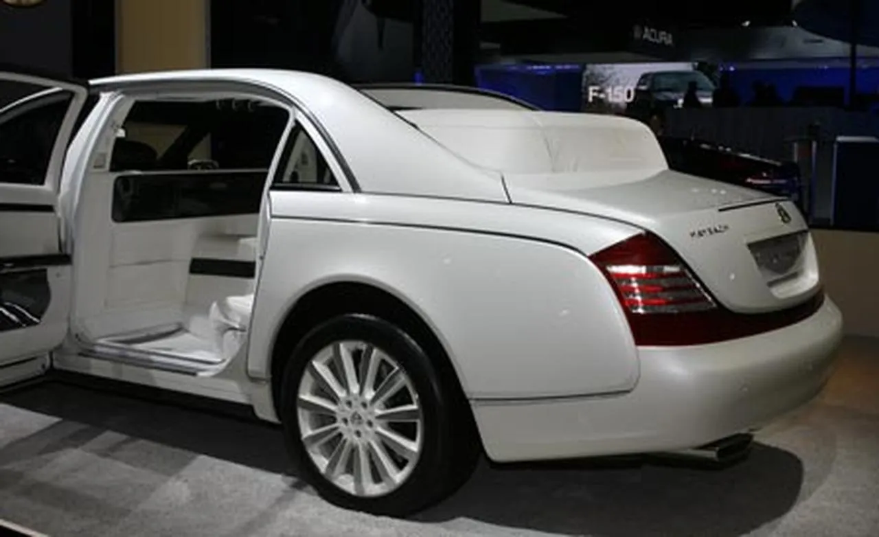 Mercedes Benz w221 Maybach