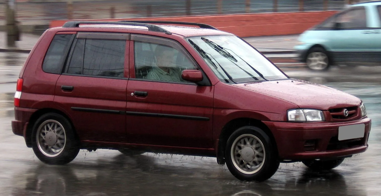 Mazda demio диски