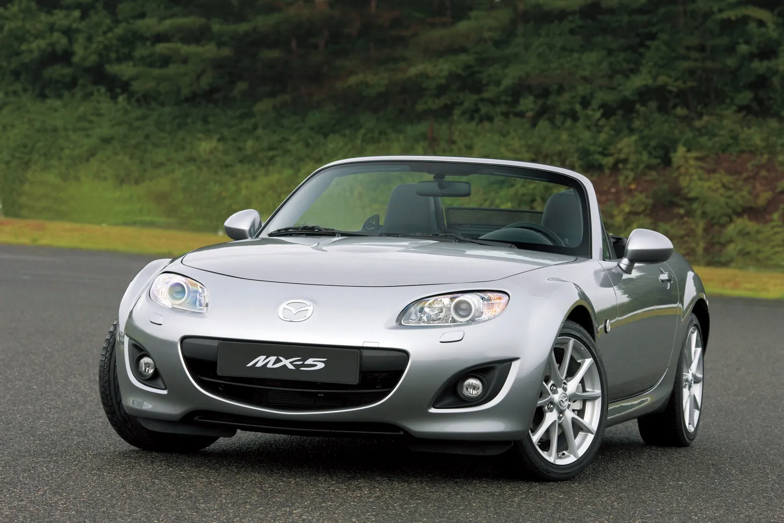 Mazda MX5 image #2
