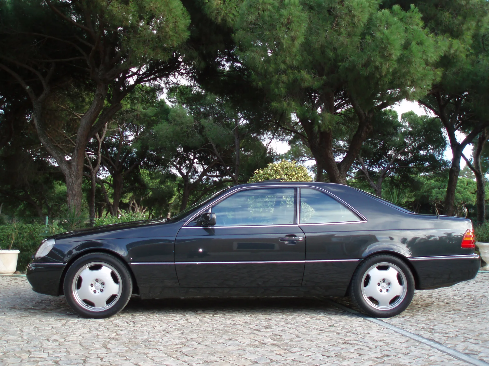 Mercedes Benz 600 Sec Image 8