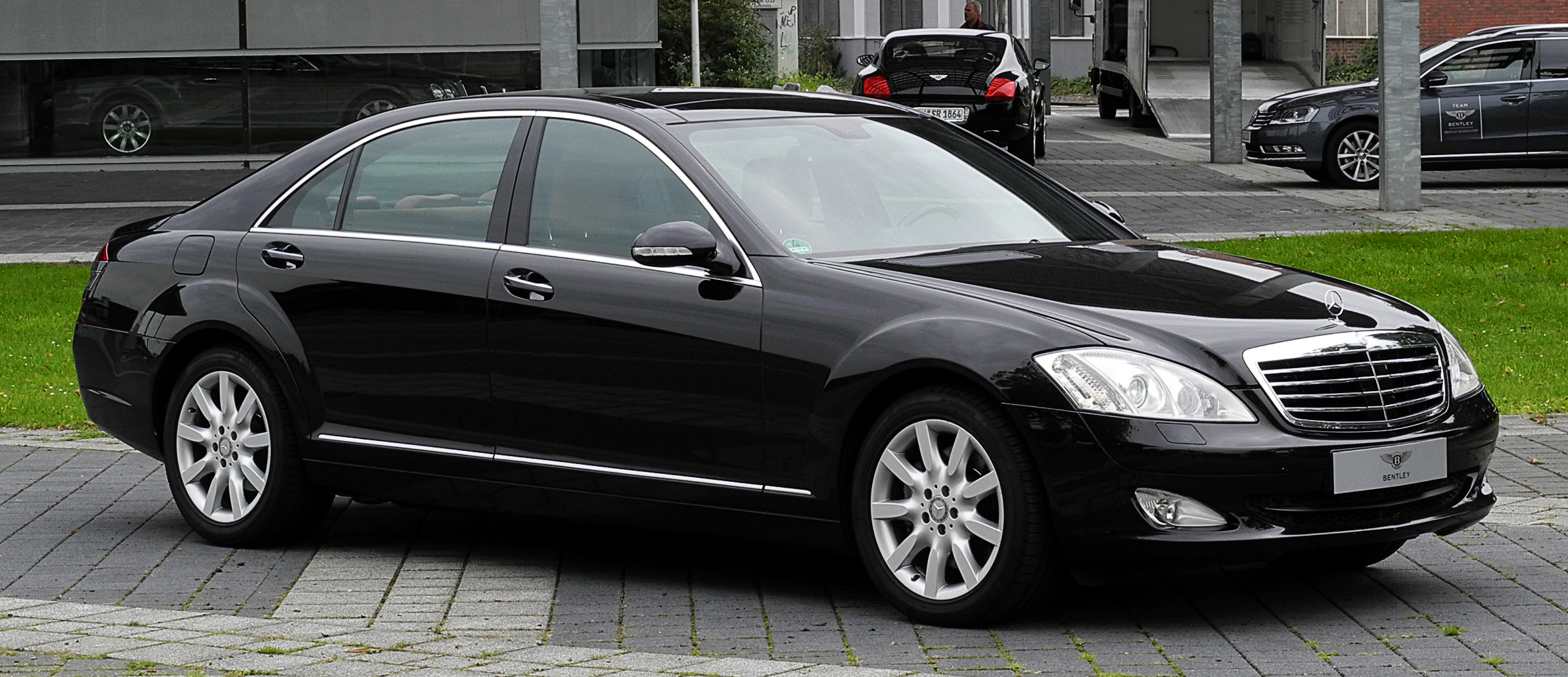 Mercedes-Benz E 320 CDI 4MATIC technical details, history, photos on