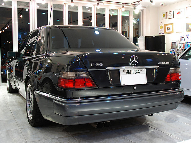 Mercedes-Benz E 60 AMG image #7