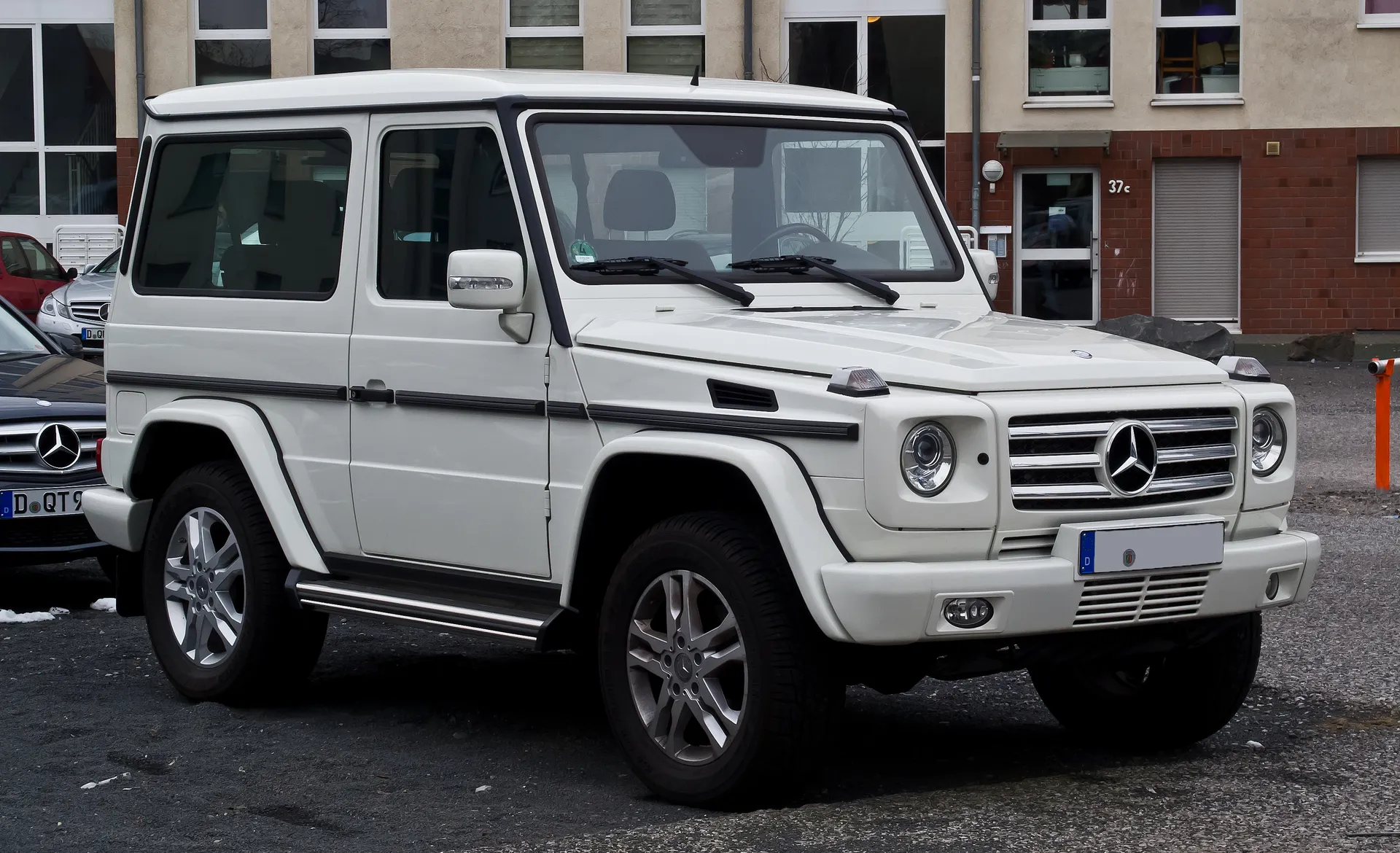 Mercedes Benz g320